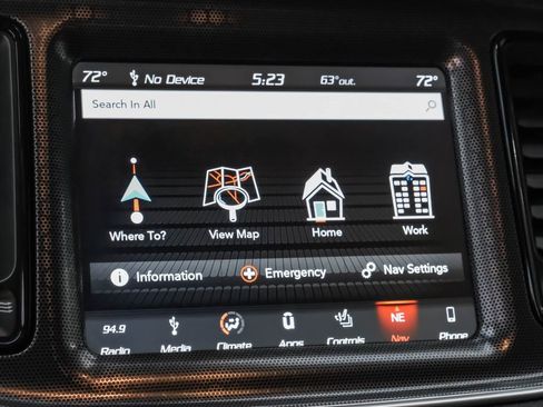 Used 2018 Dodge Challenger R/T Scat Pack w/ Leather Interior Group image 19