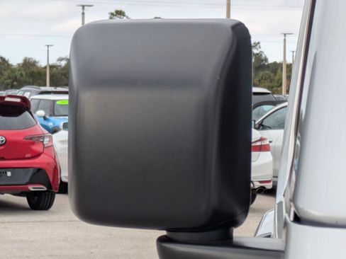 Used 2024 Jeep Gladiator Sport image 13