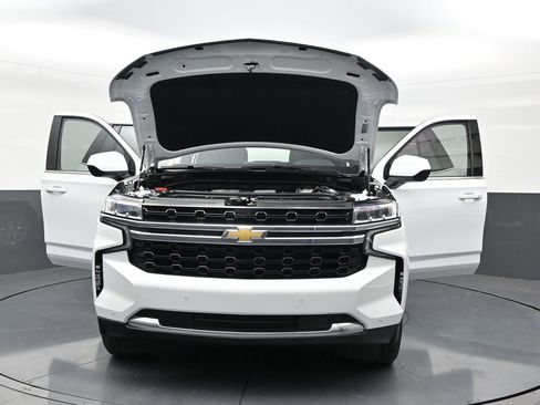 Used 2024 Chevrolet Tahoe LS RWD image 34