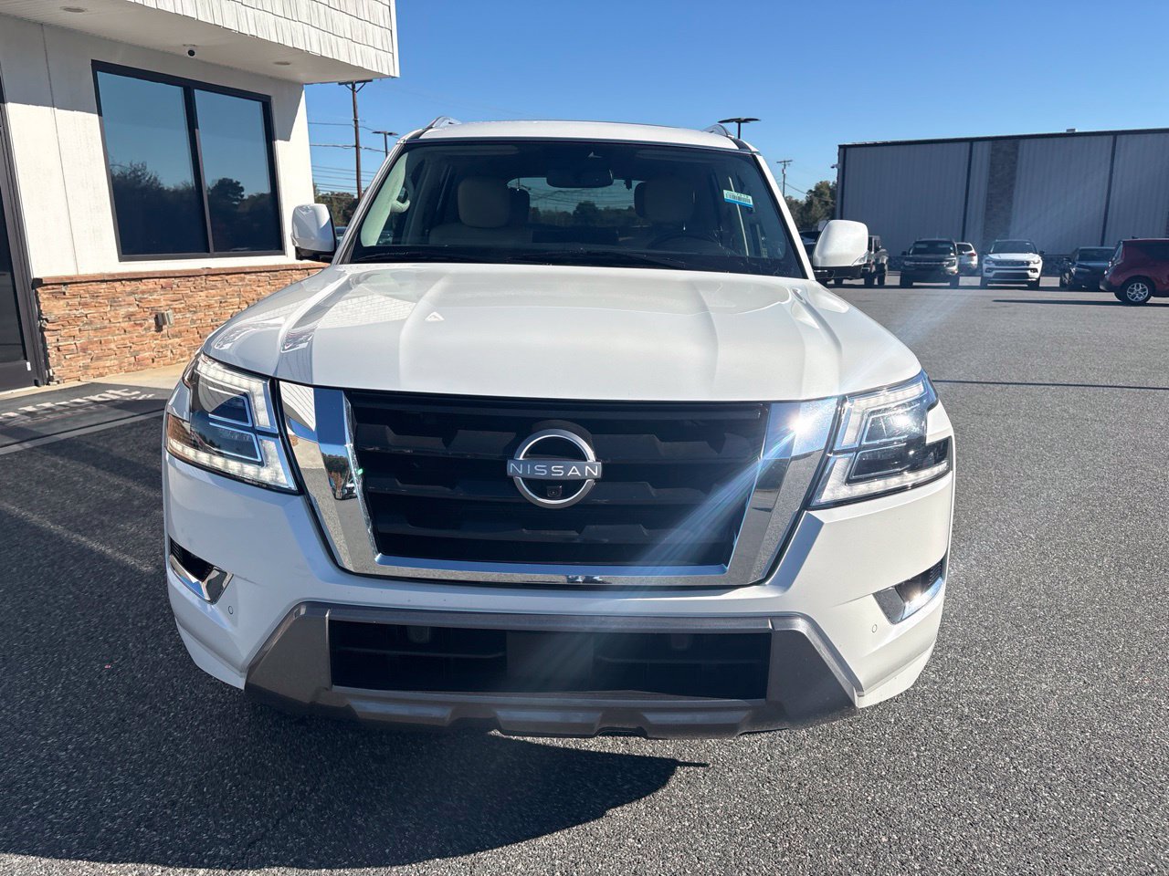 Used 2024 Nissan Armada SL w/ Captain's Chairs Package AWD/4WD image 12