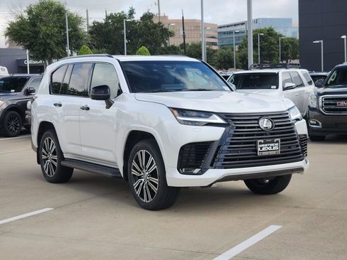 Used 2026 Lexus LX 700h Luxury w/ Appearance Package AWD/4WD image 3