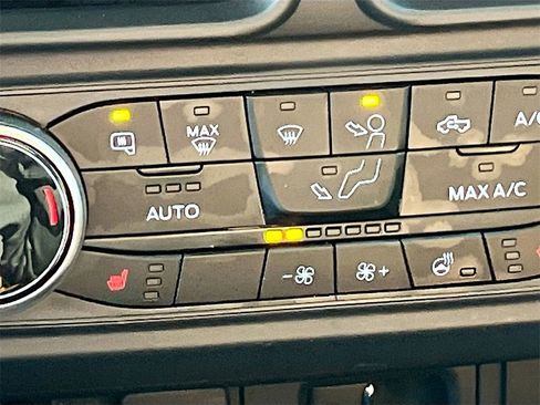 Used 2023 Ford Maverick Lariat w/ Lariat Luxury Package image 21