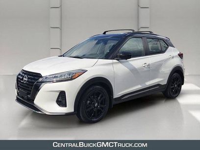 Used 2024 Nissan Kicks SR w/ Exterior Package