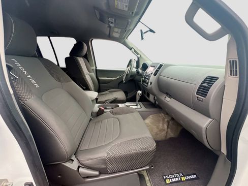 Used 2017 Nissan Frontier Desert Runner RWD image 27