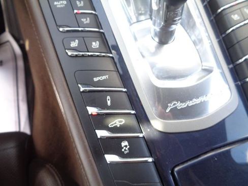 Used 2015 Porsche Panamera 4S Executive image 29
