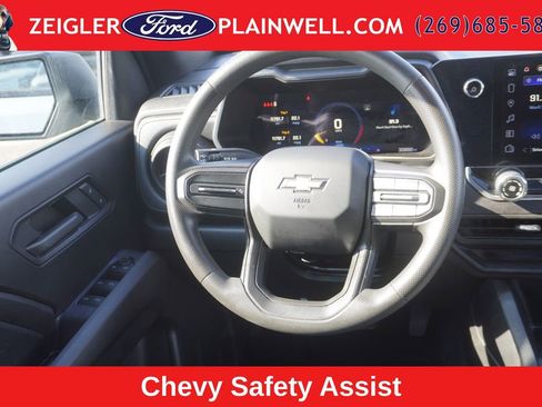 Used 2024 Chevrolet Colorado W/T RWD image 13