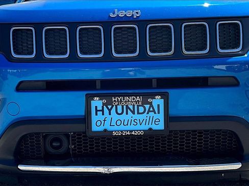 Used 2021 Jeep Compass Limited image 28