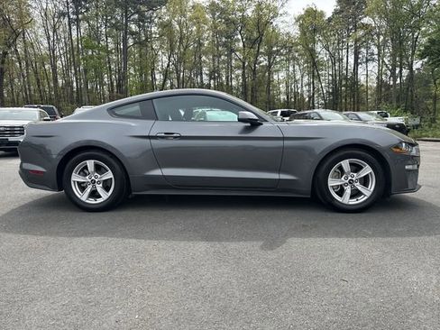 Certified 2023 Ford Mustang Coupe RWD image 9