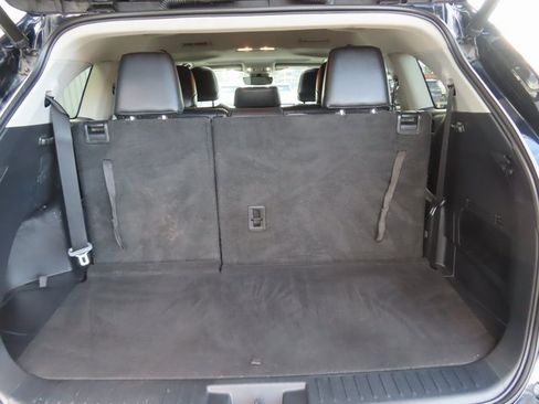 Used 2020 Toyota Highlander XLE image 31