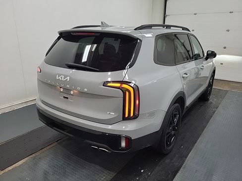 Used 2024 Kia Telluride SX AWD/4WD image 3