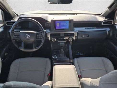 Certified 2025 Toyota Tacoma SR5 AWD/4WD image 17
