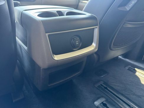 Used 2026 Kia Carnival FWD image 24