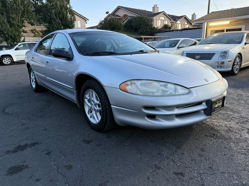 Used 2002 Dodge Intrepid SE image 3