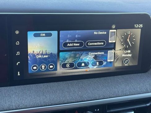 Certified 2025 Nissan Kicks SV image 28