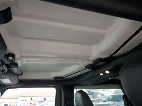 Used 2025 Jeep Wrangler Sport image 15