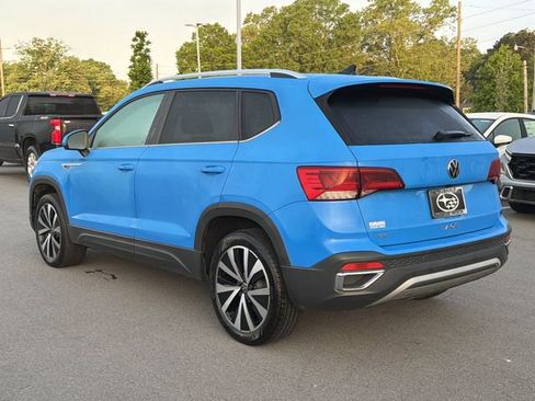 Used 2023 Volkswagen Taos SE FWD image 5