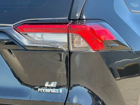 Certified 2023 Toyota RAV4 LE AWD/4WD image 30