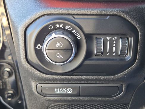 Used 2020 Jeep Gladiator Rubicon AWD/4WD image 24