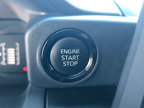 Used 2025 Toyota Tacoma SR image 22