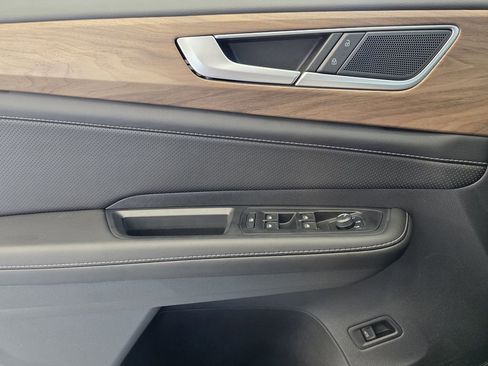 New 2026 Volkswagen Atlas SE image 14