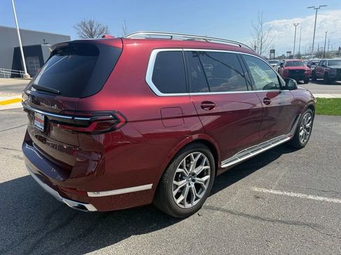 Used 2025 BMW X7 xDrive40i AWD/4WD image 7