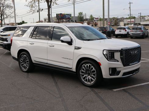 Certified 2023 GMC Yukon Denali Ultimate AWD/4WD image 2