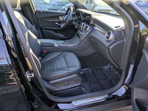 Used 2022 Mercedes-Benz GLC 300 4MATIC image 22