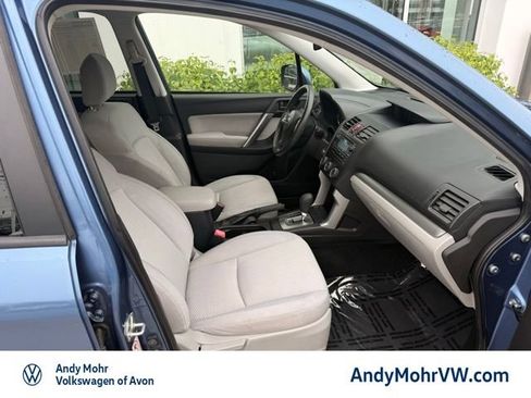 Used 2015 Subaru Forester 2.5i Premium AWD/4WD image 17