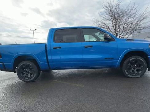 New 2026 RAM 1500 4x4 Crew Cab image 9
