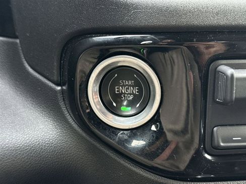 Used 2023 Chevrolet Silverado 1500 High Country w/ High Country Premium Package image 21