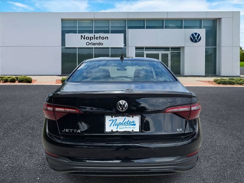 New 2024 Volkswagen Jetta SE image 5