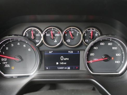 Used 2021 Chevrolet Suburban Z71 image 11