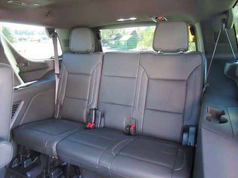 Used 2024 GMC Yukon Denali w/ Advanced Technology Package image 36