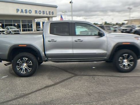 Used 2023 GMC Canyon AT4 w/ AT4 Premium Package AWD/4WD image 2