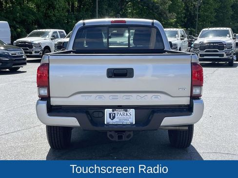 Used 2022 Toyota Tacoma SR5 w/ Technology Package RWD image 7