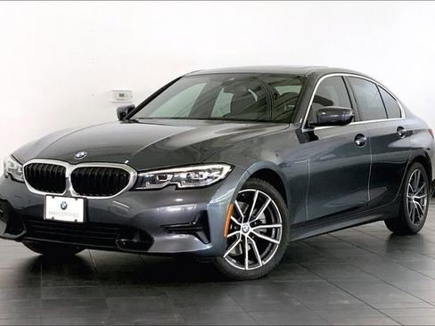 Used 2019 BMW 330i Sedan w/ Convenience Package image 1