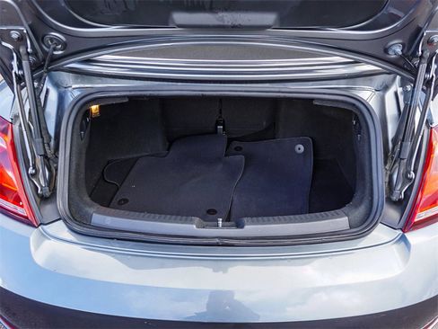 Used 2018 Volkswagen Beetle 2.0T S image 23