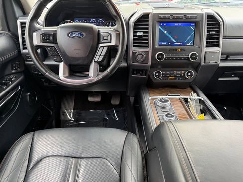 Used 2020 Ford Expedition Max Platinum image 17