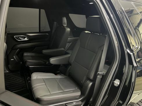 Used 2024 Chevrolet Tahoe RST w/ RST Performance Edition AWD/4WD image 19
