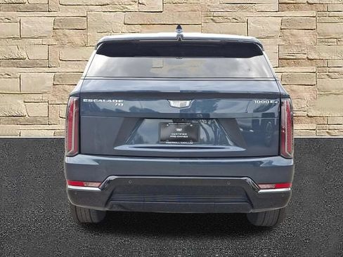 Certified 2026 Cadillac Escalade IQ Sport 1 AWD/4WD image 3