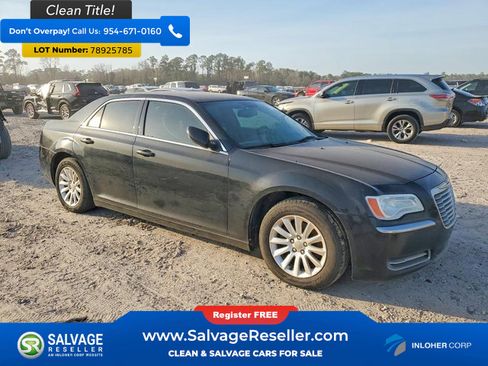 Used 2014 Chrysler 300 image 5