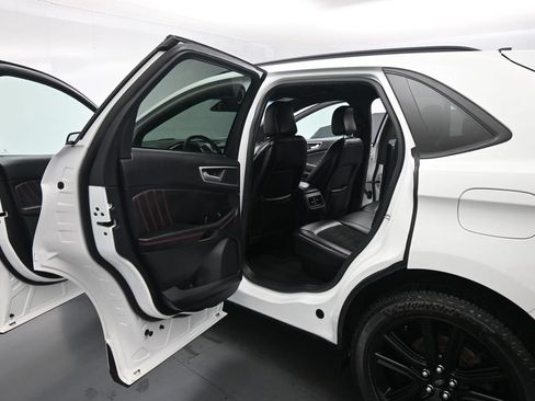 Certified 2020 Ford Edge ST-Line FWD image 18