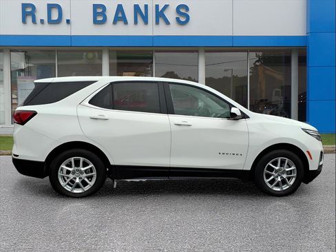 Used 2024 Chevrolet Equinox LT w/ LPO, Floor Liner Package image 4