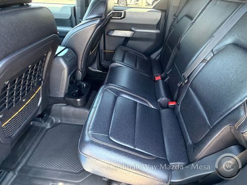 Used 2023 Ford Bronco Badlands image 14