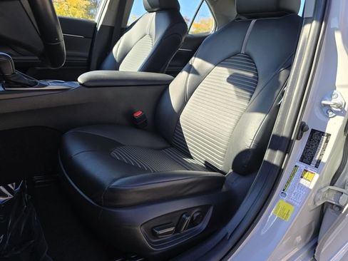 Used 2023 Toyota Camry SE image 21