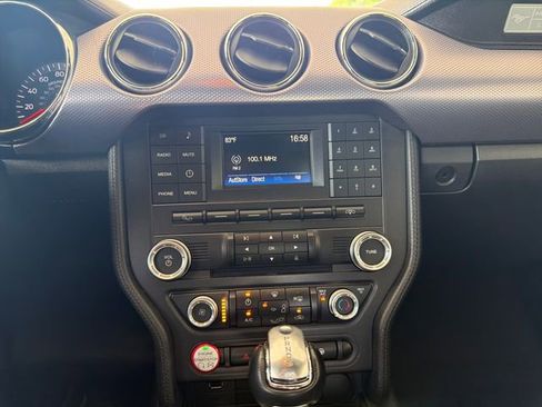 Used 2017 Ford Mustang Coupe RWD image 16