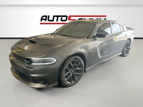 Used 2023 Dodge Charger R/T w/ Blacktop Package RWD image 3