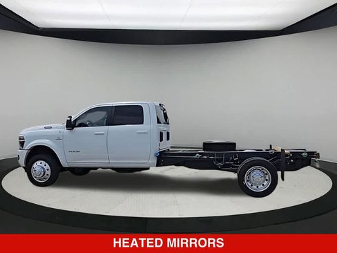 New 2026 RAM 4500 4x4 Crew Cab DRW w/ Laramie Trim Package image 6