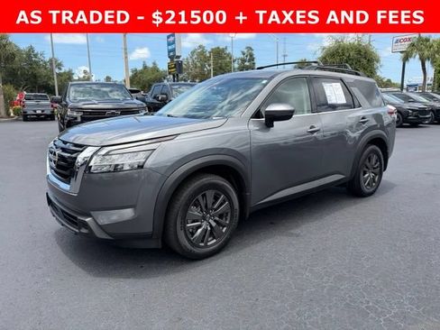 Used 2022 Nissan Pathfinder SV FWD image 3