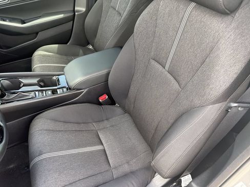 Used 2025 Honda Accord Sport image 19